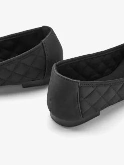 Ballerines classiques à la coupe arrondie avec nœuds