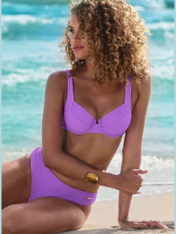 Bas de maillot de bain matière structurée aux couleurs tendances