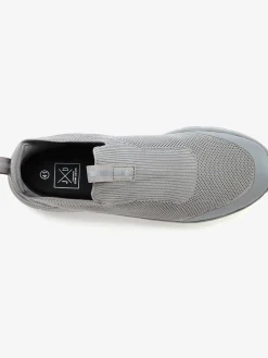 Baskets chaussures en textile et chaussures en tissu à enfiler grâce à la matière extensible