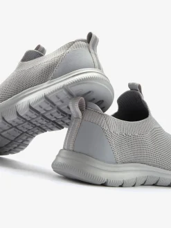 Baskets chaussures en textile et chaussures en tissu à enfiler grâce à la matière extensible