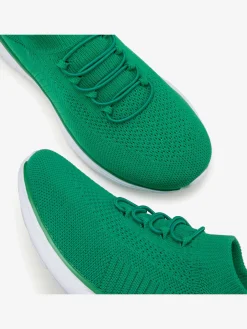 Baskets matière textile extensible douce pour s'adapter parfaitement au pied