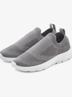 Baskets s'adaptent parfaitement au pied grâce à leur qualité textile douce