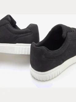 Baskets sneakers à enfiler tendance et confortables avec talon rembourré et semelle légère