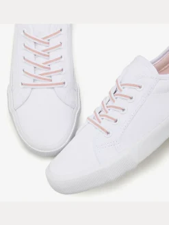 Baskets sneakers confortables : faciles à enfiler grâce aux lacets élastiques