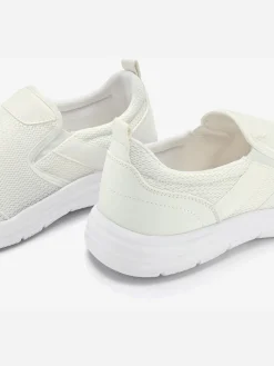 Baskets sneakers confortables à enfiler avec contrefort légèrement rembourré