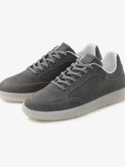 Baskets sneakers tendance et confortables en cuir doux de qualité