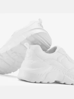 Baskets talon légèrement compensé au style chunky tendance