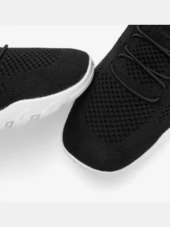 Baskets textile doux et extensible avec semelle plate et flexible qui s'adapte parfaitement au pied et vous donne l'impression de marcher pieds nus
