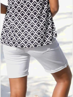 Bermuda avec patte de boutonnage