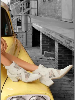 Bottines d'été avec dentelle raffinée