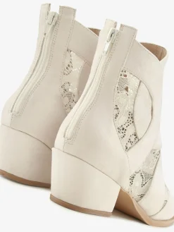 Bottines d'été avec dentelle raffinée