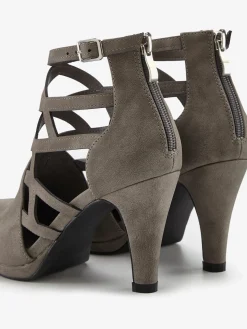 Bottines d'été avec petites découpes tendance