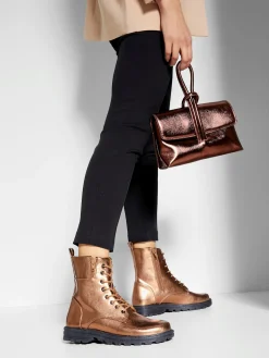 Bottines look métallisé tendance