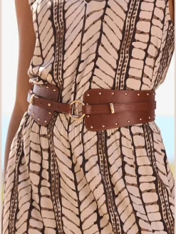 Ceinture tendance avec petits rivets