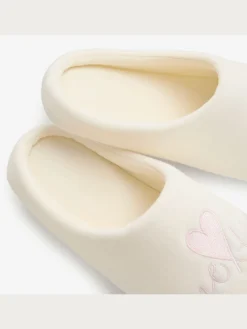 Chaussons avec inscription fantaisie
