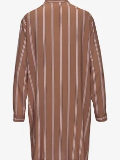 Chemise de nuit, coupe classique
