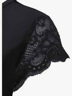 Chemise de nuit élégante avec encolure arrondie intégrée