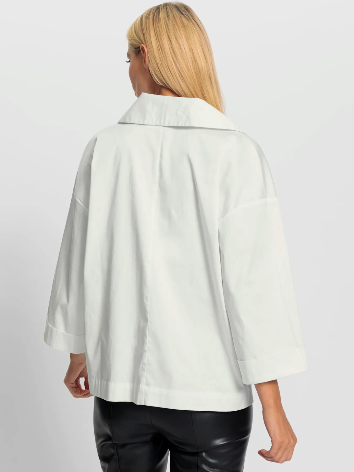 Chemisier coupe tendance des manches