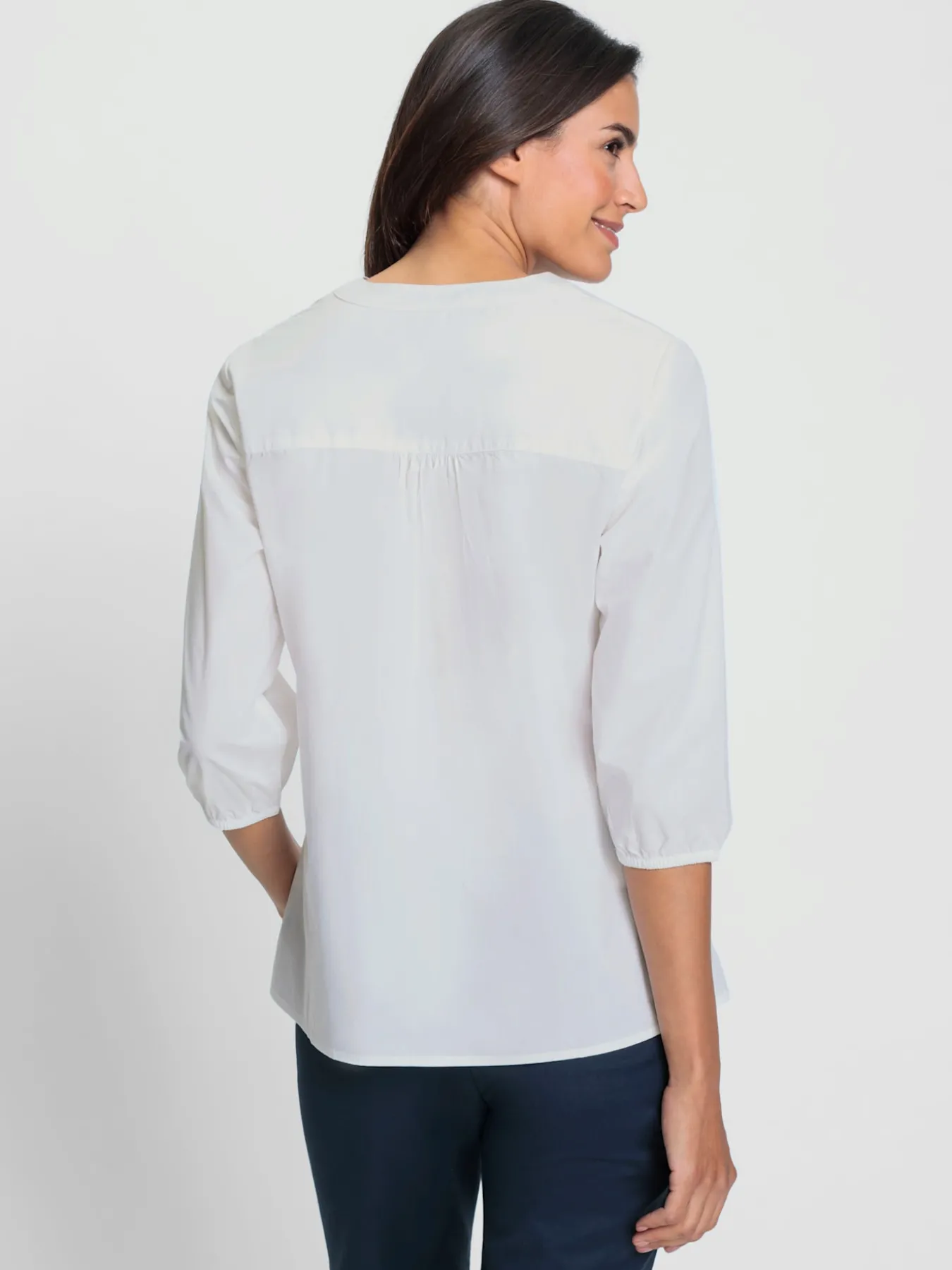 Chemisier en coton broderie contrastée
