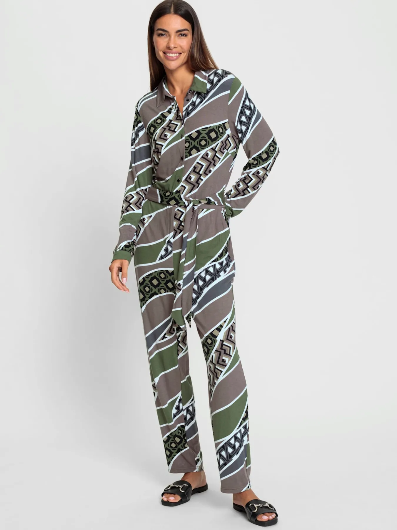 Combinaison qualité jersey extensible, souple et confortable