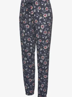 Ensemble de pyjama : pantalon et t-shirt manches longues