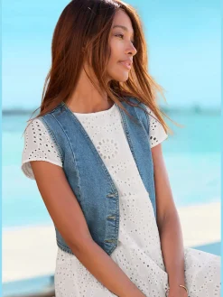 Gilet en jean encolure en v dégagée