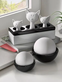 Humidificateur d'air famille de chats au grand complet dans un pot