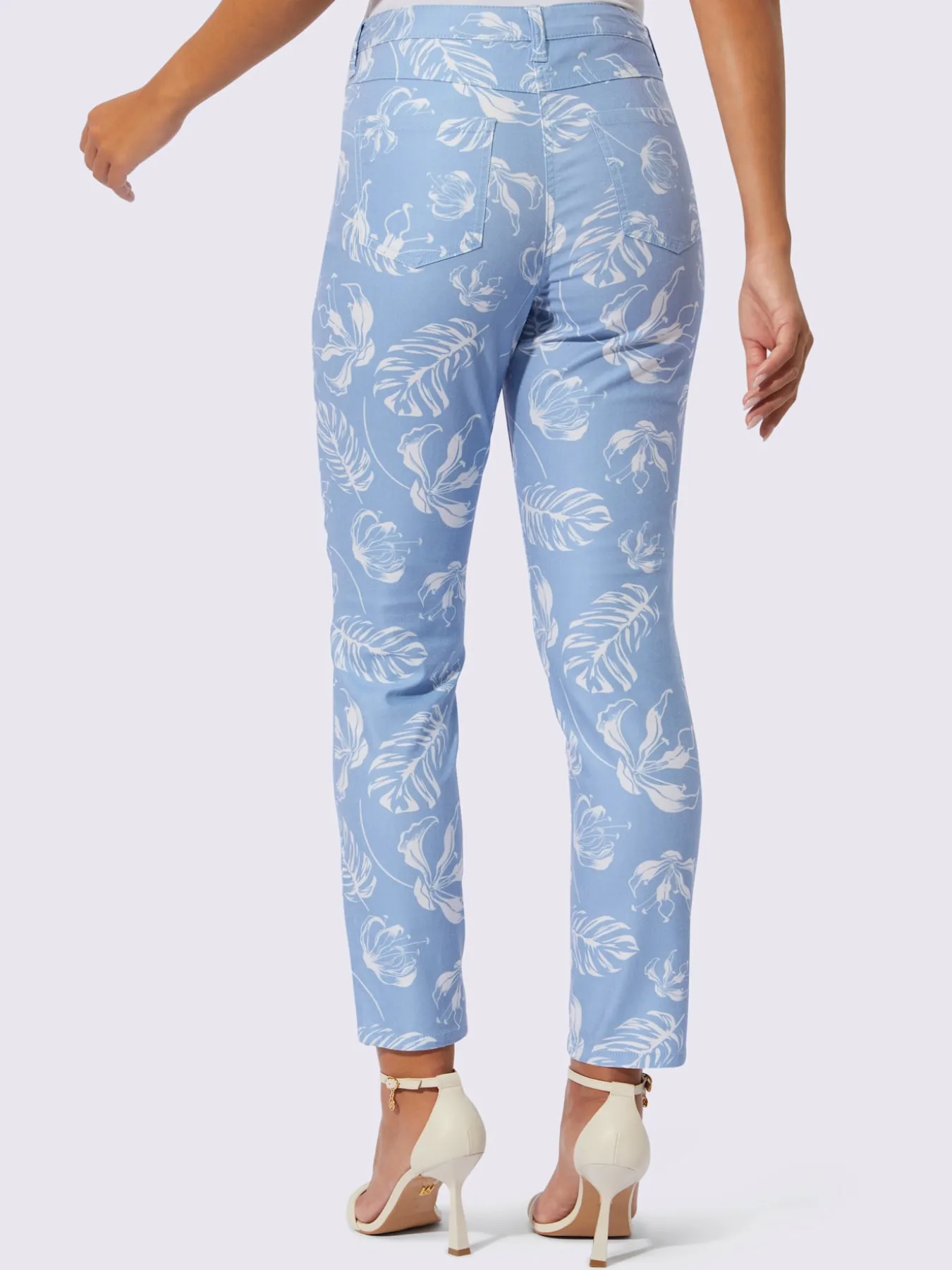 Jean 5 poches 72% coton