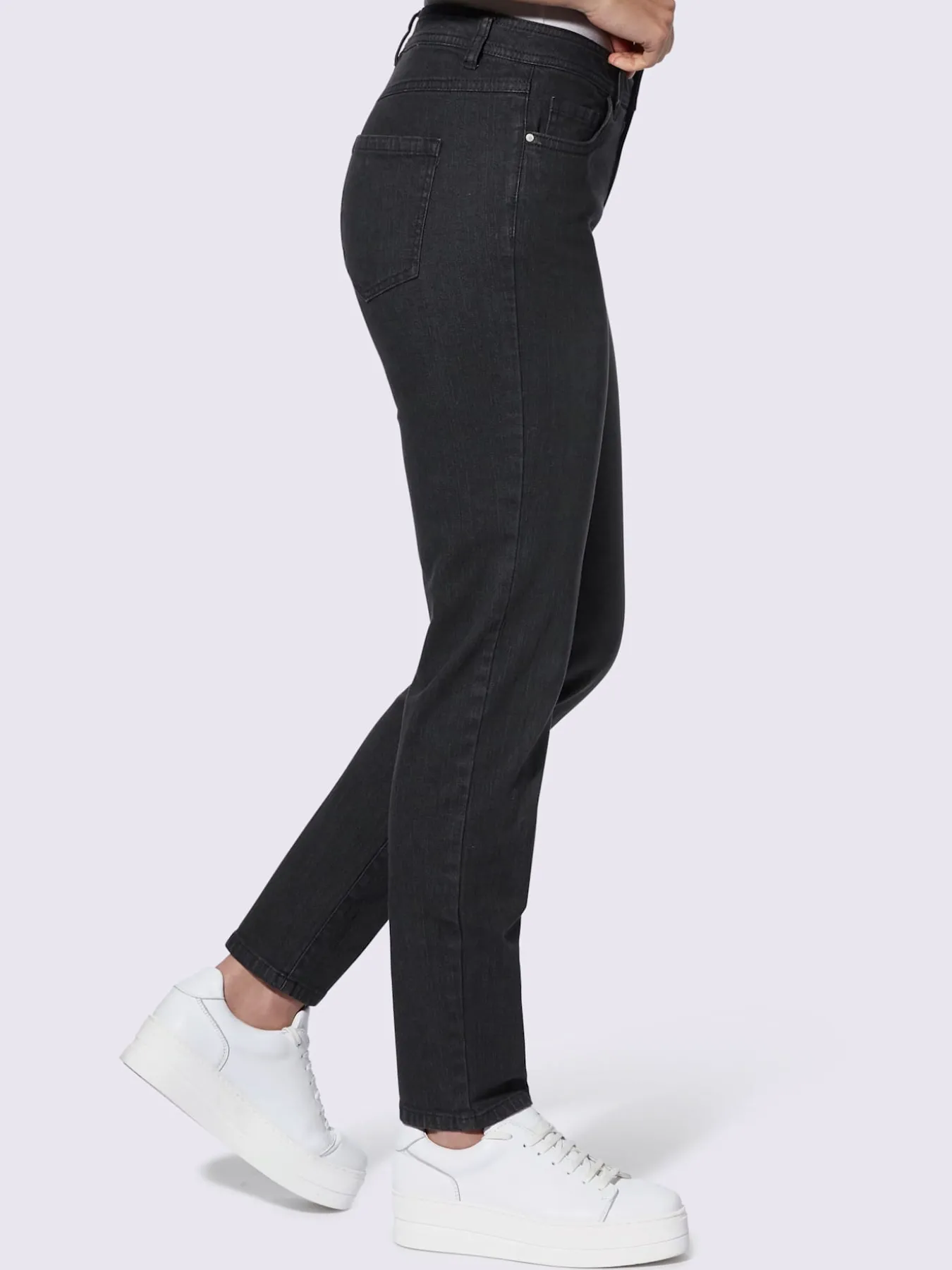 Jean 5 poches qualité coton extensible indéformable