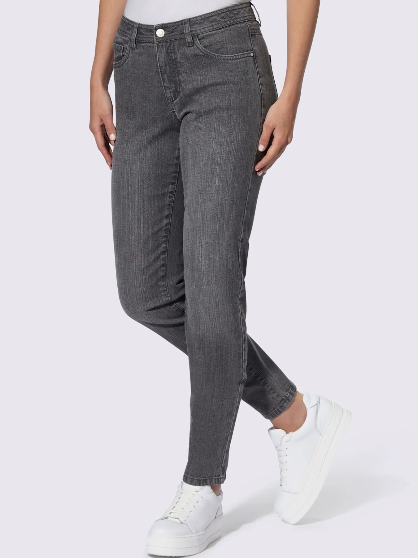 Jean 5 poches qualité coton extensible indéformable