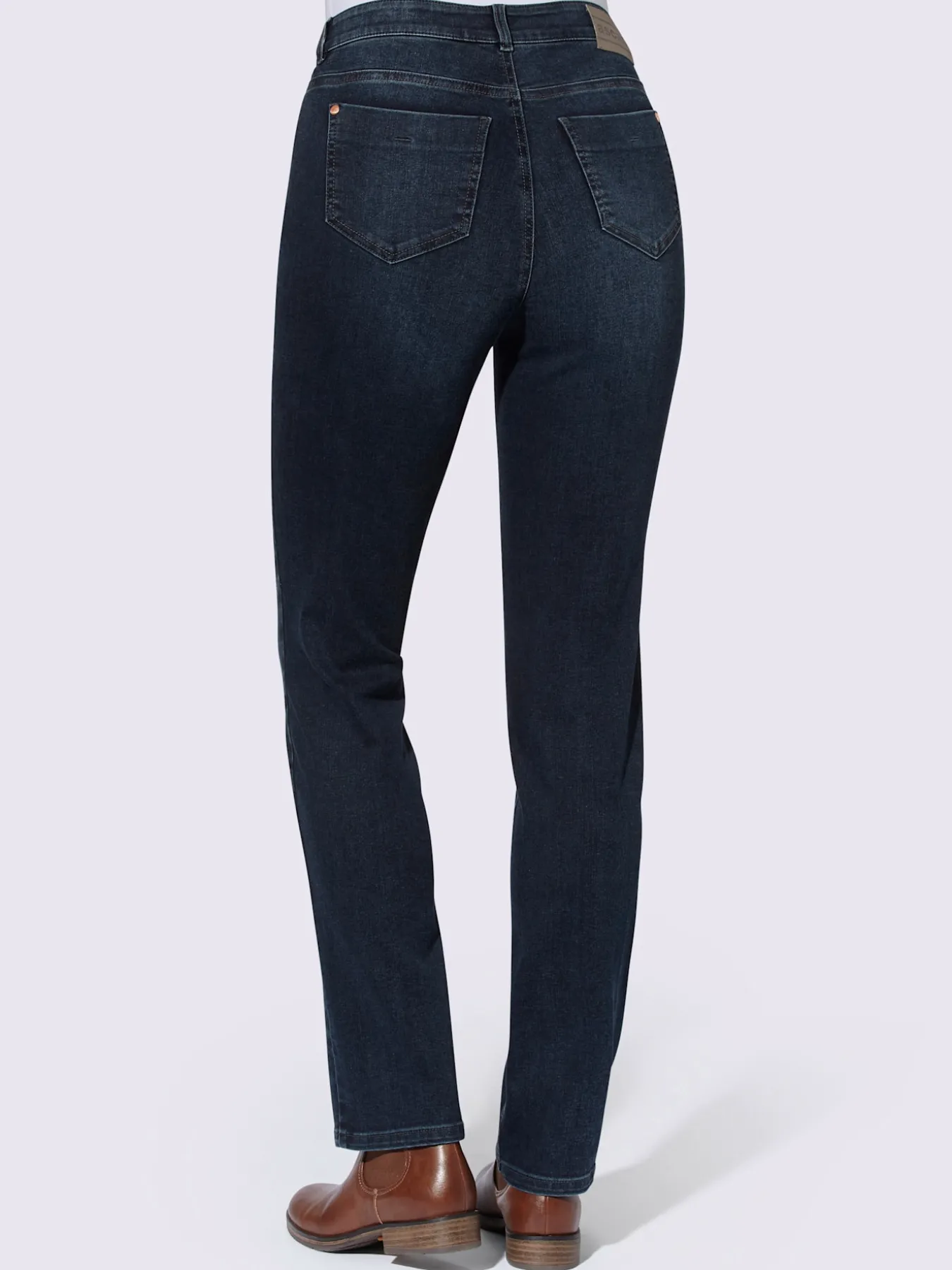 Jean 5 poches qualité coton doux sur la peau