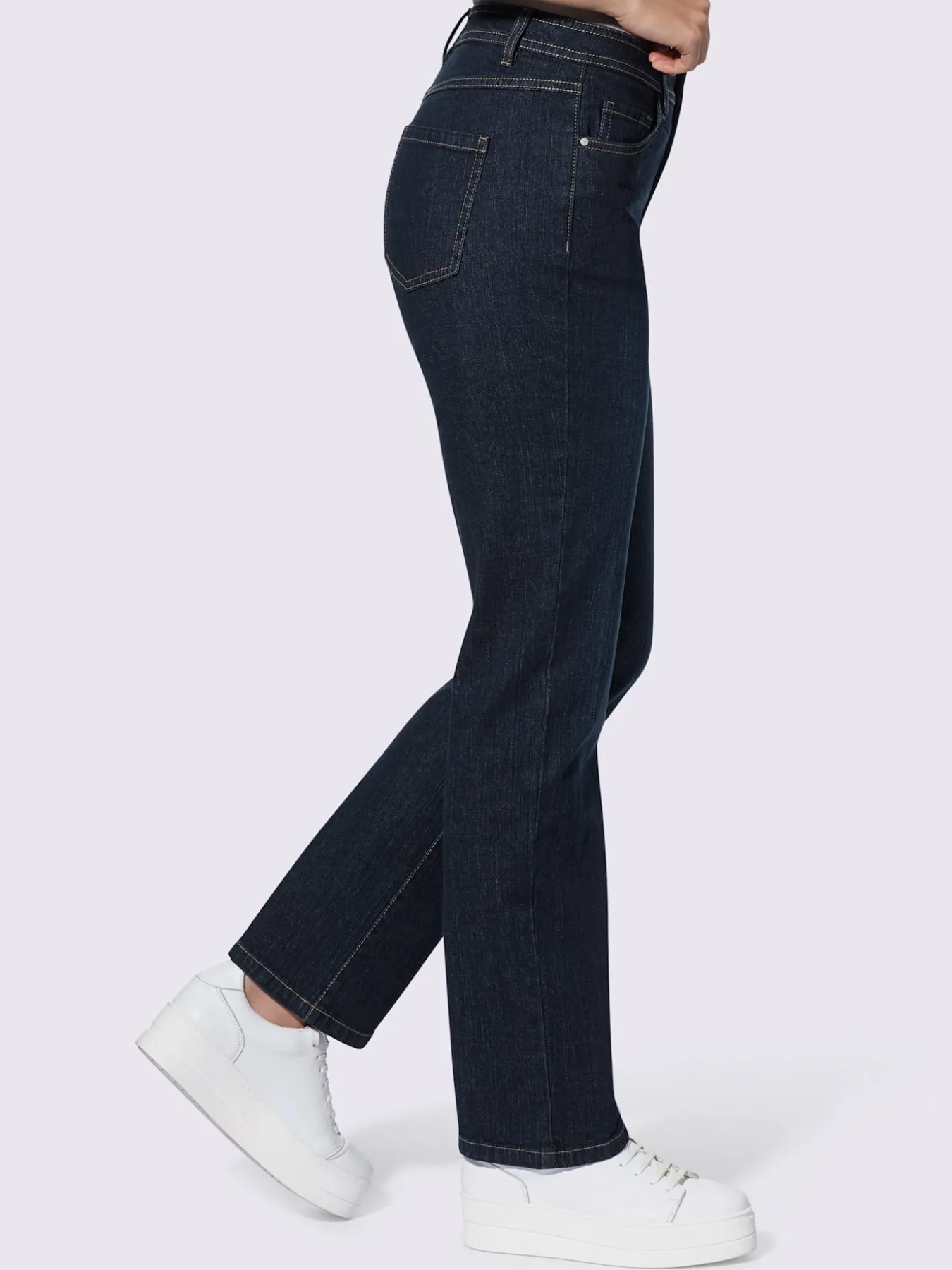 Jean 5 poches qualité coton extensible indéformable