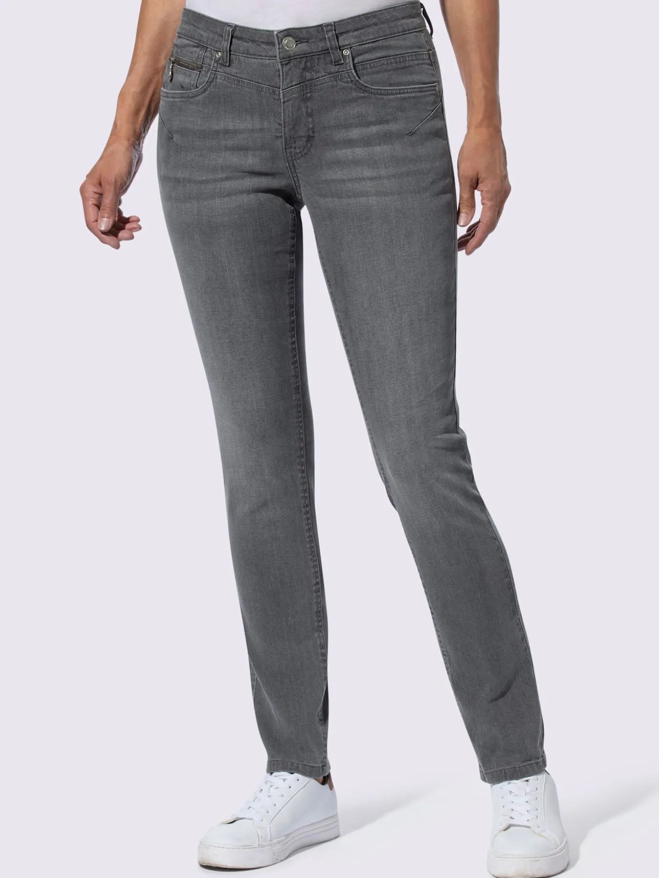 Jean 5 poches qualité coton doux sur la peau