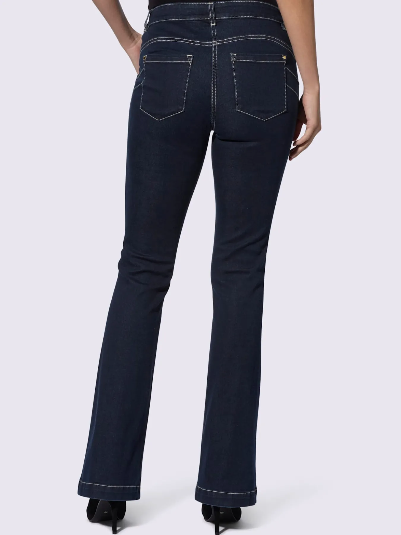 Jean bootcut boutons décoratifs