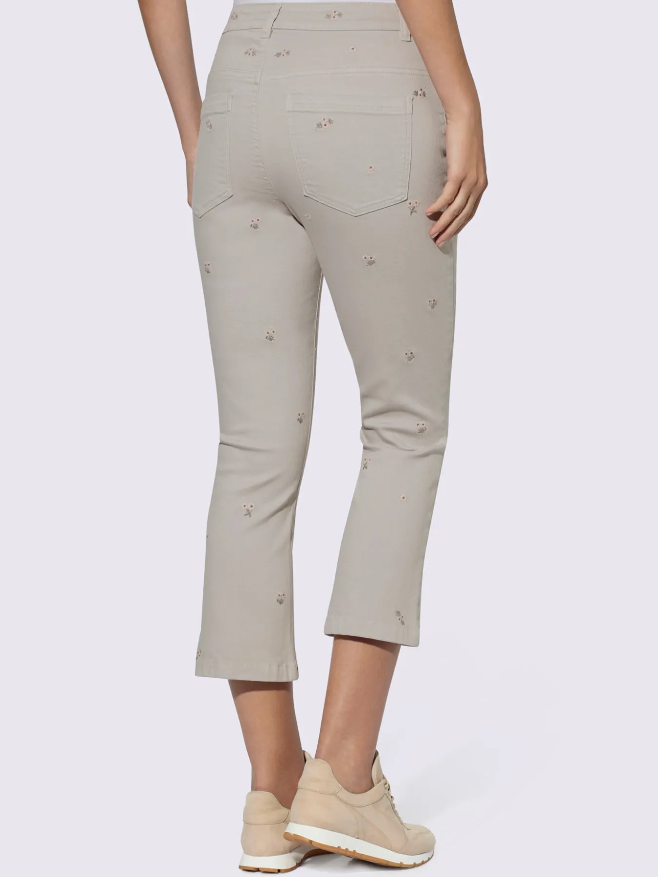 Jean extensible superbe broderie