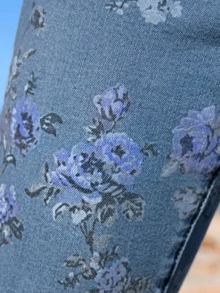 Jean motif floral