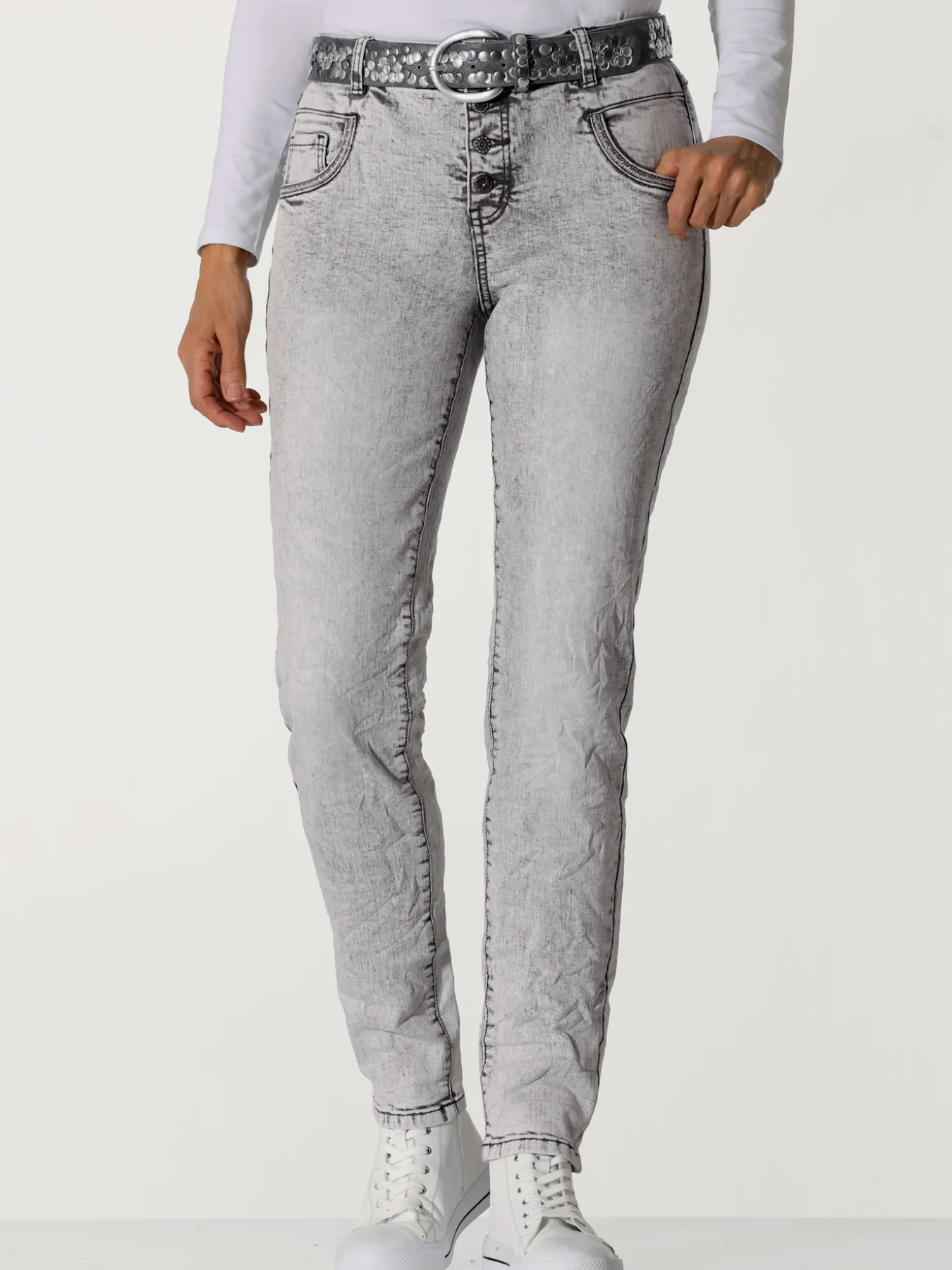 Jean skinny effet délavé moderne