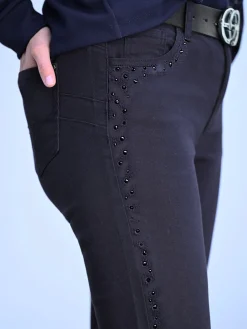 Jean skinny pierres brillantes fantaisie devant