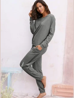 Joli pyjama chiné