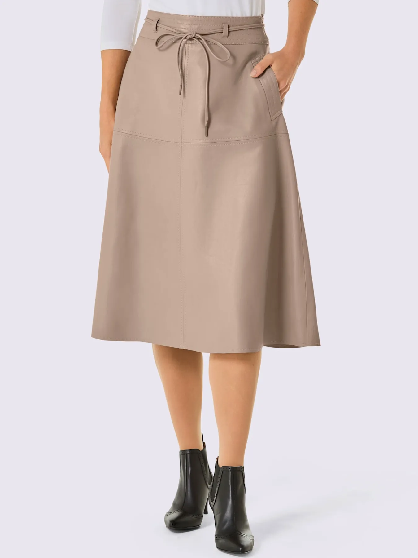 Jupe en cuir doublure en viscose de qualité