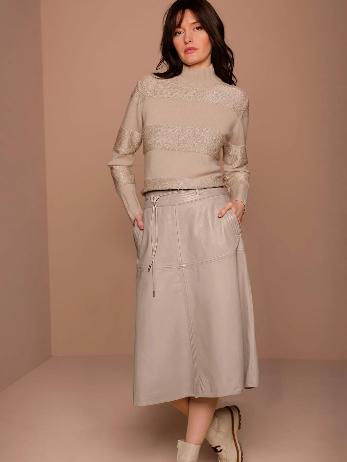 Jupe en cuir doublure en viscose de qualité
