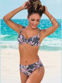 Maillot de bain à armatures design floral avec éléments graphiques
