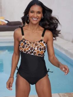 Maillot de bain bon. b, c, d, e