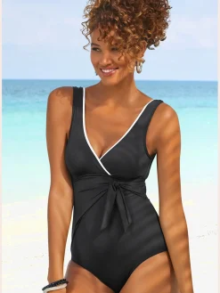Maillot de bain effet cache-cœur