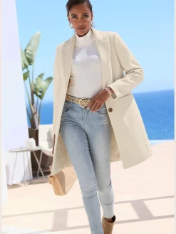 Manteau avec grand col à revers