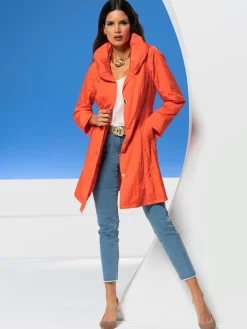 Manteau court effet froissé tendance