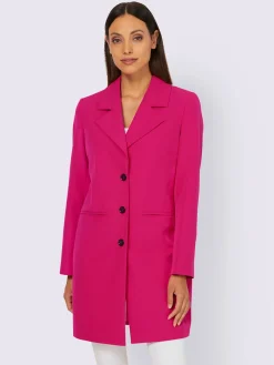Manteau court matière douce au joli tombé