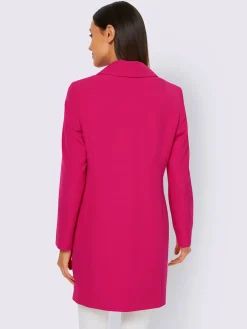 Manteau court matière douce au joli tombé
