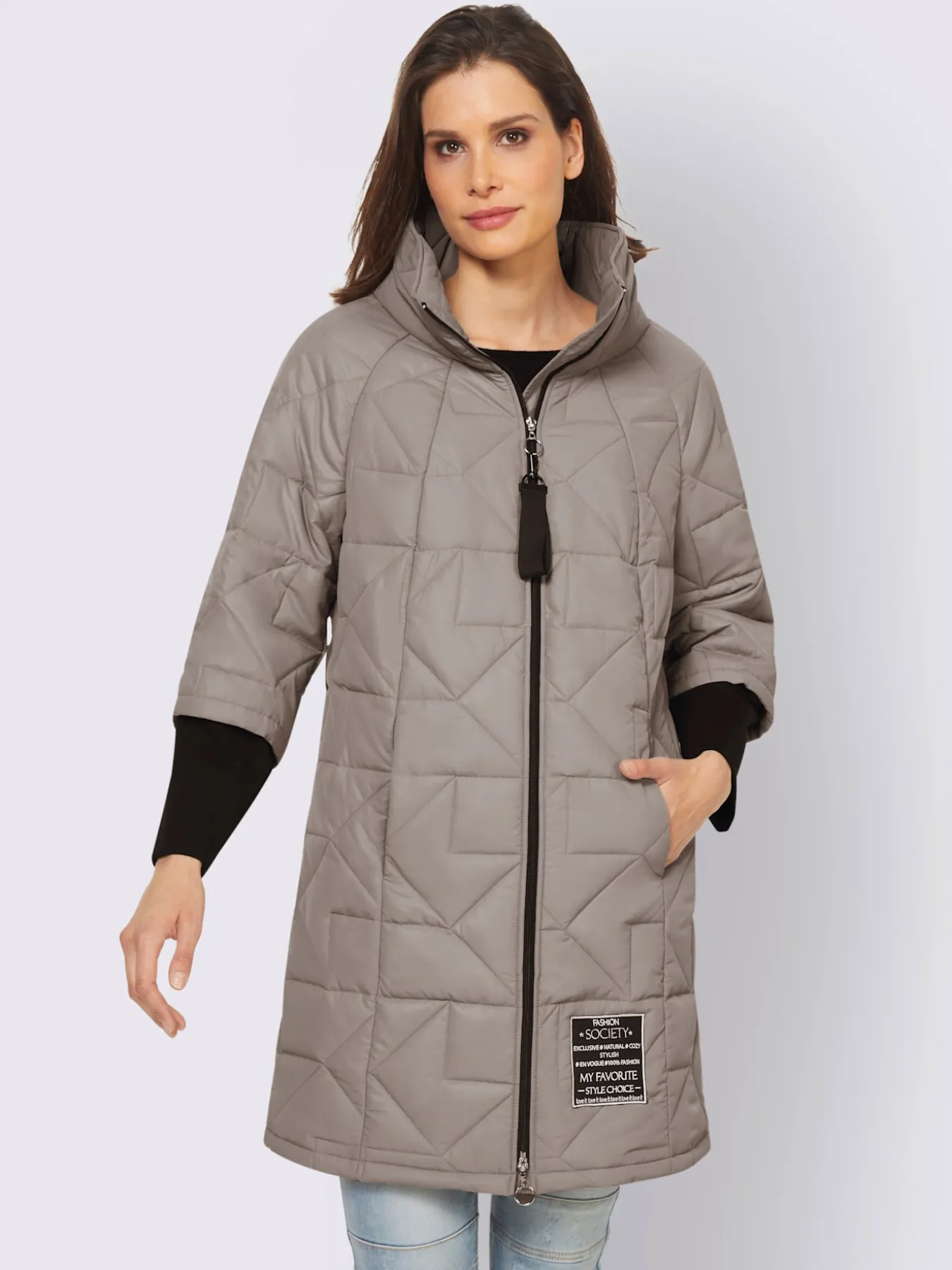 Manteau court pièce décorative devant