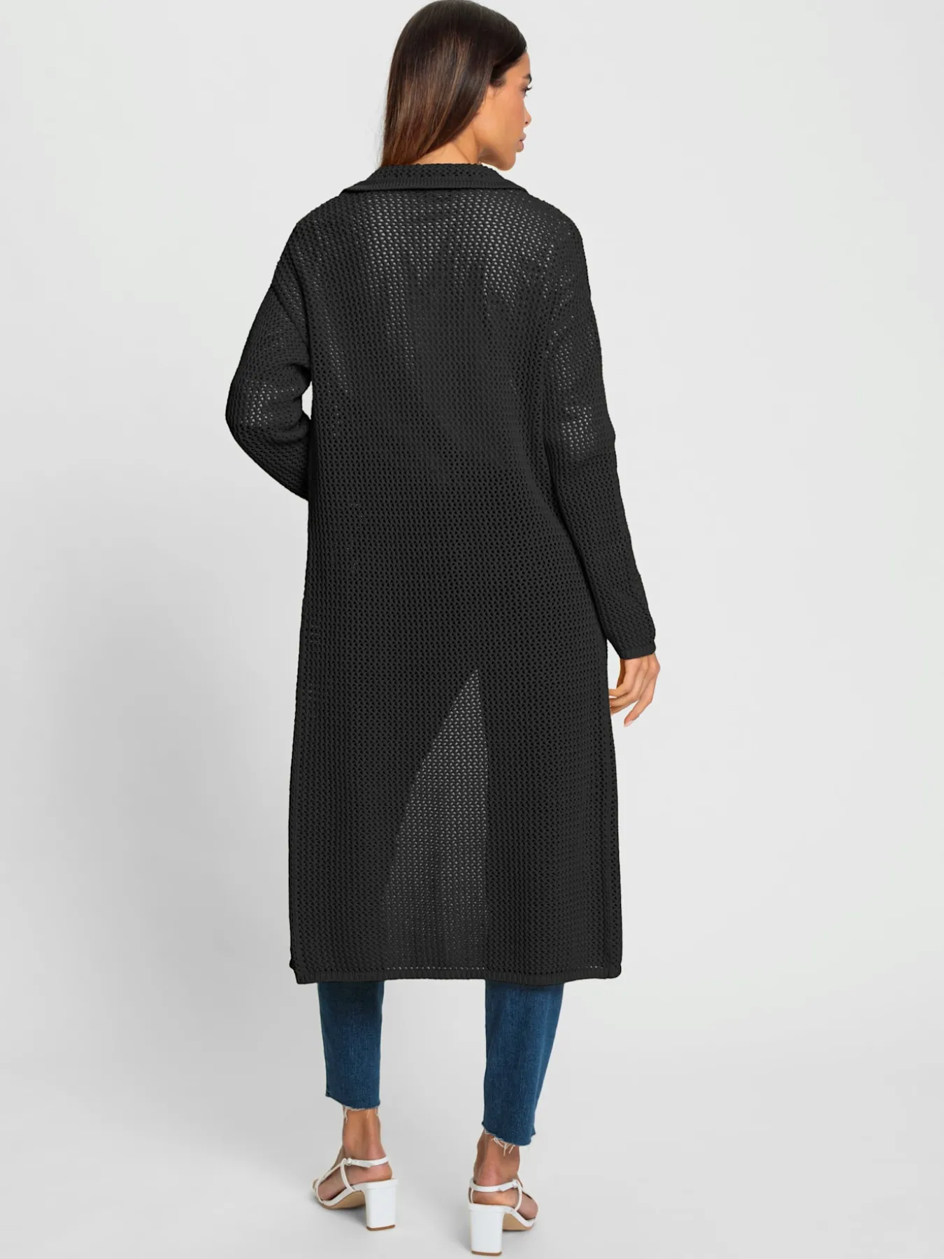 Manteau en tricot joli motif ajouré
